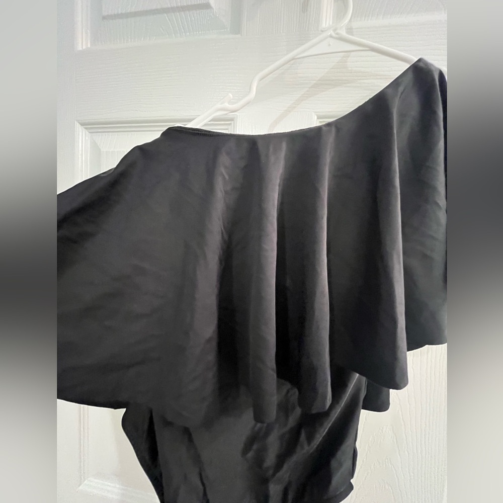 VENUS Women's One-Shoulder Ruffle- Black Ine piece swimsuit